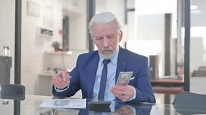 Old Businessman Doing Financial Calculations Money: vídeo stock (100% livre de direitos) 3425719197 | Shutterstock