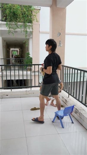 Bố già cầm chiếu | Oppa Huy