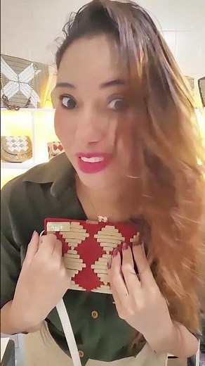 This fanny pack was made without a needle! 😱#shorts