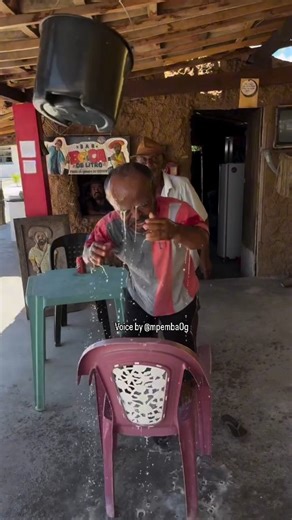 mpemba_Comedian on Instagram: "Kumbe maji yakuoshea mpunga😂"