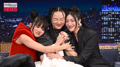‘KPop Demon Hunters’ Trio Perform First Full Live Rendition of “Golden” on ‘The Tonight Show’ | THR News Video