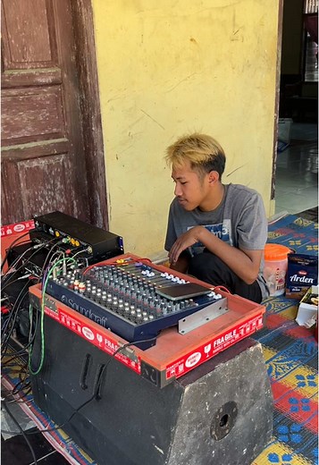 Exploring Sound Systems: Unleashing Miniature Audio Magic