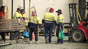 Introducing Nathan Stephens, General Manager of J.R Stephens & Co Pty Ltd. J.R Stephens runs a mixed fleet of Kenworth’s – T909, K200 & T610 to cover a range of applications from Linehaul to Containers. Check out his story! | Brown and Hurley