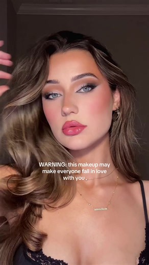 ⚠️use with caution⚠️ dark smokey eyes are my fav>>🖤🖤 #makeup #eyemakeup #eyeliner #smokeyeye #darkmakeup #glam