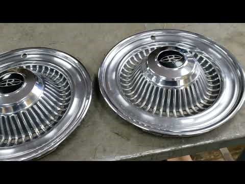 1964 Buick Riviera Hubcaps