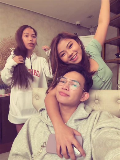 Keep Going Mga Bebe — Ella Dakz & Shelleine Yayks Moment