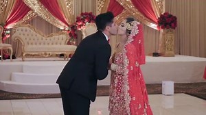 38K views · 836 reactions | <3 <3 <3 Amazing bride & groom first dance <3 <3 <3 Credit :- Paraagon Films page link:- https://www.facebook.com/paraagonfilms/ | Weddings & Photography | Facebook