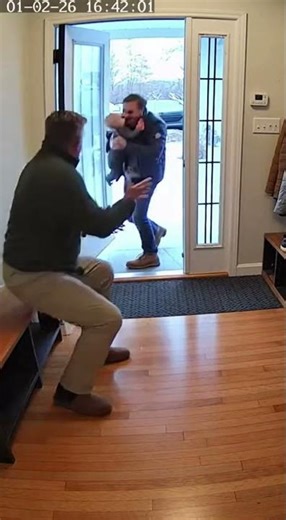 👶 Grandpa Waiting With Baby — Dad Finally Walks In 😭❤️