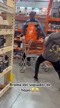 leaf blower prank😂😂 #mustwatch #funny