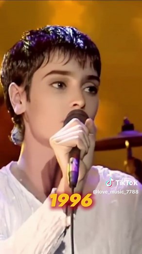 Nothing Compares 2 U: Sinéad O’Connor’s Emotional Ballad