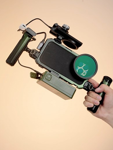 Customize Your Setup – The Most Flexible iPhone Filmmaking Kit. #smallrig #videography #videomaker #vlogger #vlog #film #filmmaking #filmmaker #fyp #tiktoktrend #iphone #apple #phone #filter #iphone16