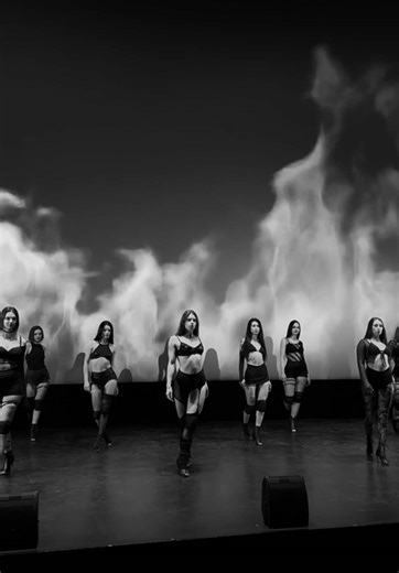 Высокие каблуки в Луцке: стиль и шарм