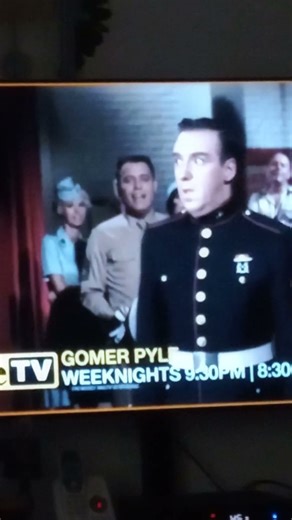 STAR TREK ALIEN...WELL GOLLY #startrek