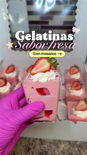 Gelatinas de mosaico sabor fresa| perfectas para tu mesa de postres!🍓#gelatina #postres #recetas #cakedecorating