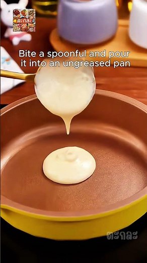 Fluffy, sweet, and easy apple pancakes that don't require oil! A breakfast menu that kids will lo...