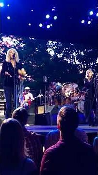 Fleetwood Mac - Everywhere - Christine McVie RIP - Live - 8th July 2015 - Glasgow Hydro, Scotland