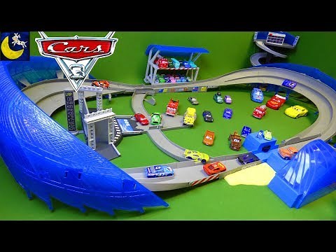 Disney Cars 3 Toys ULTIMATE Florida 500 Speedway Race Track Cruz Ramirez Jackson Storm 2017 Car Toys