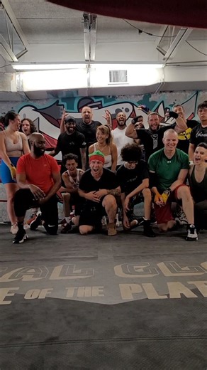 Flaco's Community Gym - Fitness & competition Boxing on Instagram: "𝗠𝗲𝗿𝗿𝘆 𝗖𝗵𝗿𝗶𝘀𝘁𝗺𝗮𝘀, 𝗺𝘂𝘁𝗵𝗮 𝗳***𝗲𝗿'𝘀!!!* 🎄🥊 Another holiday class in the books. They came. They boxed. They CONQUERED. 💥 Next week’s New Year’s Eve class is gonna be LIT 🔥 PLUS we got @thewhiskeychick_ on the 1s & 2s 🎧 Don’t miss the 𝗹𝗮𝘀𝘁 𝗰𝗹𝗮𝘀𝘀 𝗯𝗲𝗳𝗼𝗿𝗲 𝘁𝗵𝗲 𝗡𝗲𝘄 𝗬𝗲𝗮𝗿 — we’re ending 2025 the right way! #HolidayGrind #NoDaysOff #BoxingLife #FlacosFamily"