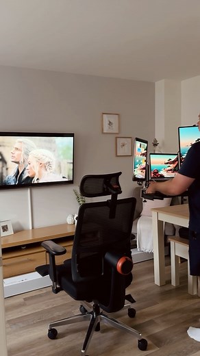 4.9M views · 10K reactions | Sometimes you need another screen LINK...