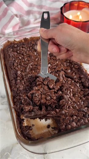 🤎 Chocolate Pudding Dump Cake 🤎 If you are craving chocolate, this easy chocolate cake is a must try. Dump everything in a baking dish and get a fudgy, chocolatey cake that is hard to resist. GET THE RECIPE: - Comment “RECIPE” and the link to the recipe will be sent to your DM’s. - OR tap the link in my bio Follow me @foodlovinfamily to be sure you are getting my DM’s 💟 https://www.foodlovinfamily.com/chocolate-dump-cake/ #chocolatedumpcake #chocolatepuddingcake #chocolatecake #dumpcake #cake