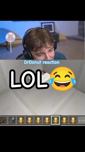 DrDonut Reacts to TINY Block?! 😱#MinecraftReaction@DrDonutt