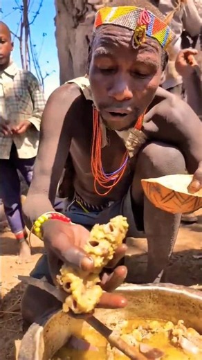 primitive hadzabe #suku #africantribe #africanhunters #hadzabetribe #hadzabehunter #viralshort.