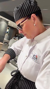 Knife Skills #101: Embarking on a Culinary Journey As a new batch of aspiring chefs and patisserie experts step into the kitchen, they are about to embark on a transformative culinary journey. Their first lesson? The essential foundation of knife skills. Knife skills are the bedrock of every chef's repertoire, and Chef Sergio & Chef Thomazini introduced the students to this fundamental aspect of culinary expertise. With precision and patience, he guided them through the proper techniques for han