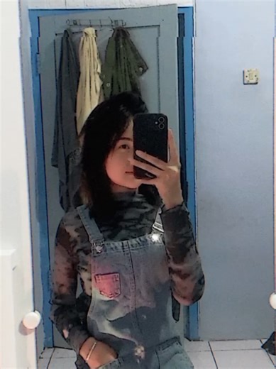 F L O (@iamfloozy)’s videos with suara asli - F L O