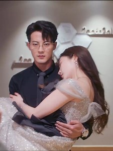 1.6M views · 40K reactions | 暴打猥琐男 You scum. #蓄意宠爱 #LoveConspiracy #戴燕妮 #DaiYanni #郭迦南 #GuoJianan #YOUKU #优酷 | 优酷Youku | Facebook