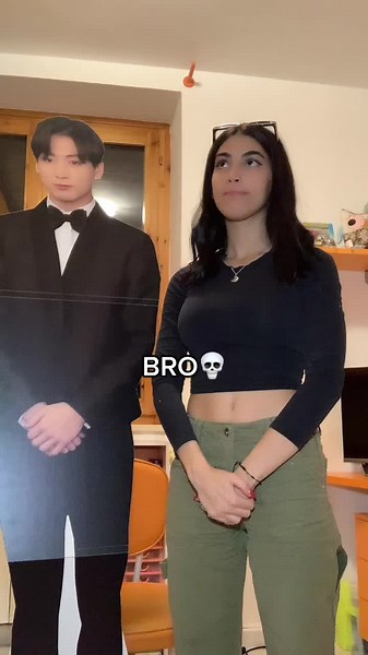 Jungkook Collapsing Caught on Camera