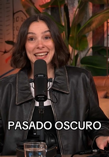 La Tía Rolinga: Pasado Oscuro y Estilo de los 15