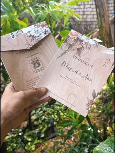 undangan berkensep alam natural motif serat kayu jati untuk kesejatian cinta suci kakak nich #CapCut #undangansurabaya #undangan #undanganmurah #flashprintundangan