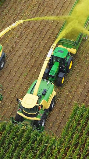 Der KRONE BiG X – der leistungsstärkste Feldhäcksler der Welt 👑 #KRONE #BiGX #kroneagriculture | KRONE Agriculture