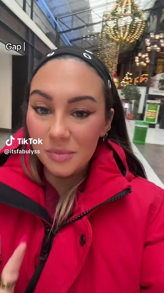 come with @paige 🩰 🍒 🫧 🍵 🎀 and i to the @Gap and @Summer Fridays preview at easton! count how many times you we say “cute” 😂 #gap #eastontowncenter #columbusohio #columbus #event