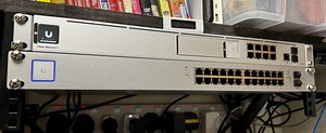 【心得】升級 10Gbps 核心家庭實驗室的新Gateway開箱（UNIFI UDM PRO） @電腦應用綜合討論 哈啦板 - 巴哈姆特
