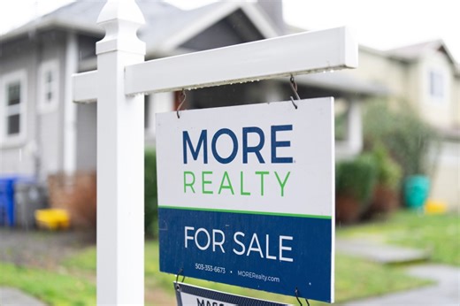 National mortgage rate falls below 6% for first time since 2023