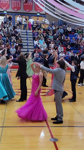 Cherishing Prom Memories with Loved Ones