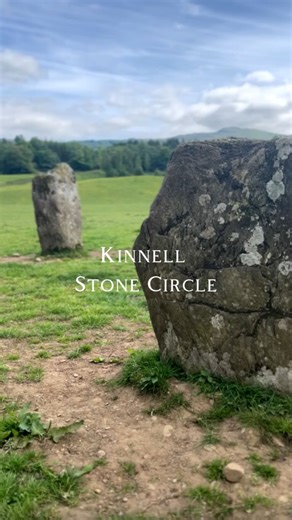 Here a re-visit to the lesser known Kinnell Stone Circle. It is a neolithic monument situated just outside the village of Killin and is thought to have been constructed between four and five thousand years ago. It is situated in a pasture field immediately southwest of Kinnell House. The stone circle is one of the more westerly examples of a large number of stone circles to be found in central Scotland. sources:megalithics.com, sobt.co.uk, lochlomond-thetrossachs.org #andythehighlander #highland
