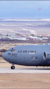 C-17 Globemaster III Lands - Big but Surprisingly Smooth | Q3