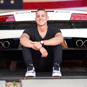 1.9M views | 푱풆풇풇 푩풆풛풐풔 had fears… 푴풂풓풌 풁풖풄풌풆풓풃풆풓품 had doubts… 푩풊풍풍 푮풂풕풆풔 had worries… But that never stopped them from launching their business! The key is knowing how to keep your concerns at bay! Join my 푭푹푬푬 푨풎풂풛풐풏 푭푩푨 푾풆풃풊풏풂풓 today and I’ll show you how. CLICK HERE TO FIND OUT HOW… https://ninjaofecom.com/free-training-amazon-fba | Kevin David | Facebook