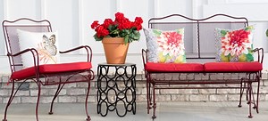 Refinishing Your Metal Outdoor Furniture | DoItYourself.com