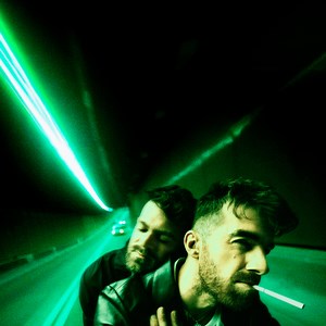 Alok, The Chainsmokers & Mae Stephens – Jungle