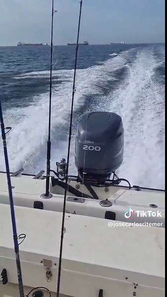 Se vende yamaha HPDI 200 hp año 2003 en perfecto estado 700 horas aprox #yamaha #2tiempos