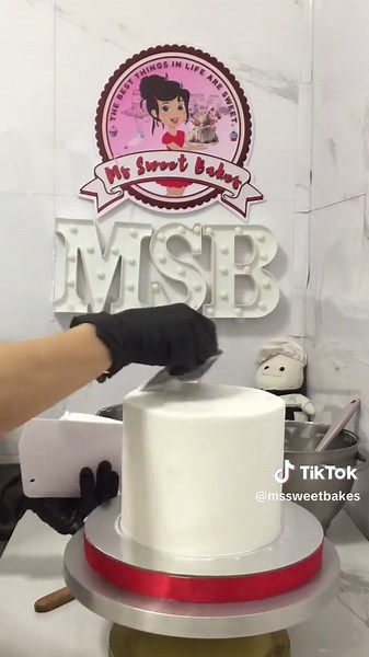 Tractor-Themed Birthday Cake for Farm Celebrations