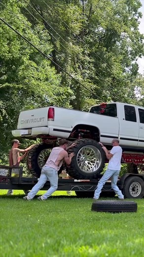 Roof Installation Disaster: A Story of Unforeseen Complications