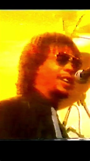 The Crowd Erupts “Stepping Stone” Live TV The Untouchables #shorts #theuntouchables #modmusic #ska
