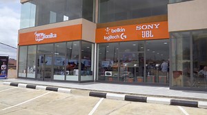 We’re super excited 🤩! Telefonika is officially opened @ KUMASI BIGGEST Store for Smartphones, Gadgets and Accessories. Come by and check out our amazing retail and the new and improved space! #TelefonikaKumasi #Telefonikaghana #PhoneAndMore | Telefonika