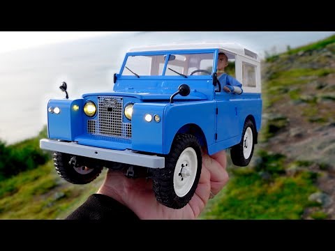 Incredible Scale RC Land Rover Series II - FMS