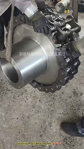 Ingenious Metalworking : Mechanic Chain Install Precision Engine