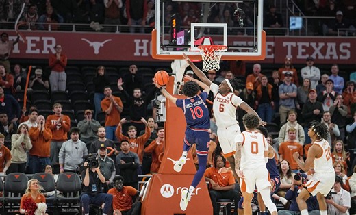 Texas basketball's Arthur Kaluma hits career-high points in loss to No. 2 Auburn